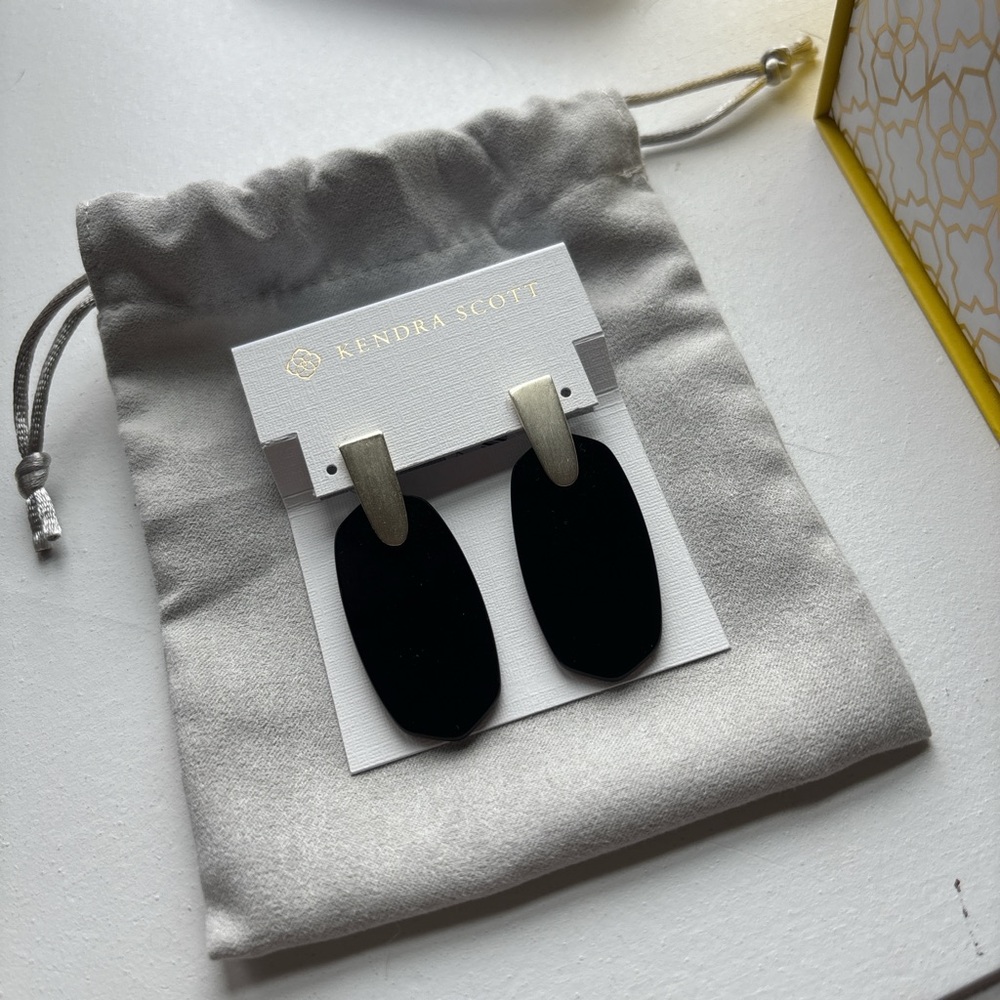 Kendra Scott Black Earrings
